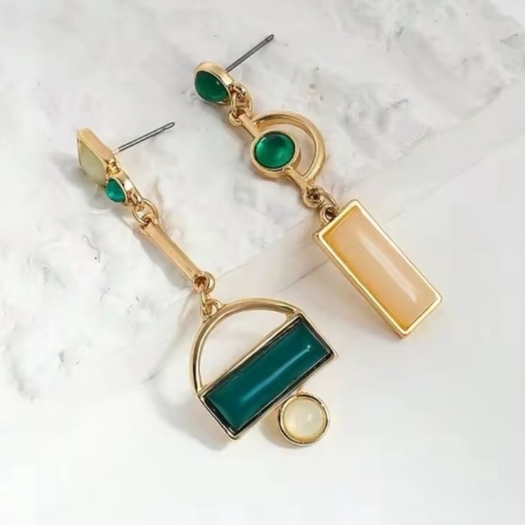 Gold Green Asymmetrical Geometric Earrings - Picture 8 of 13